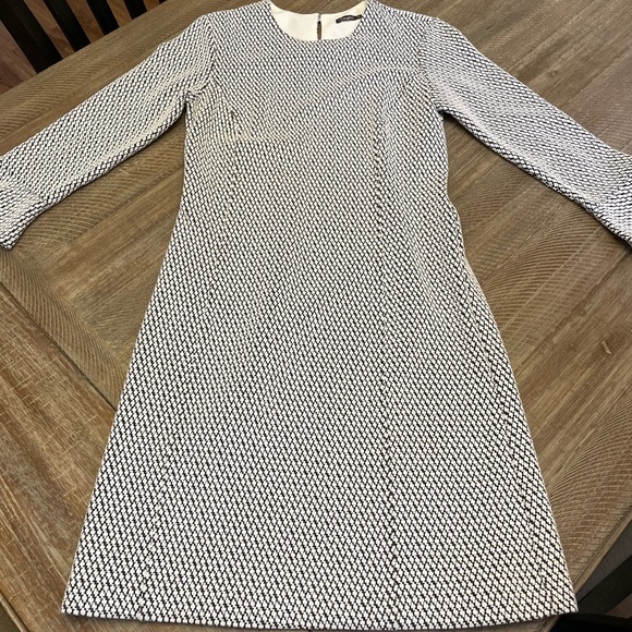 J. McLaughlin black white knee length dress 3/4 sleeve xs workwear spring career - Picture 3 of 7